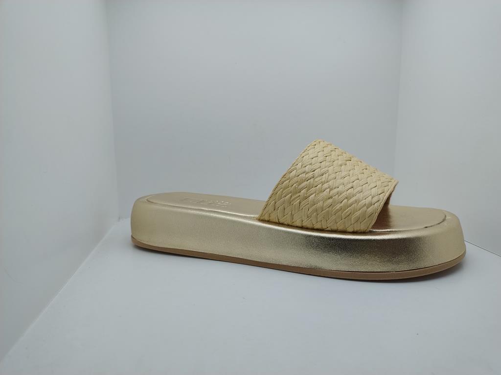 Flat Form - Amora
